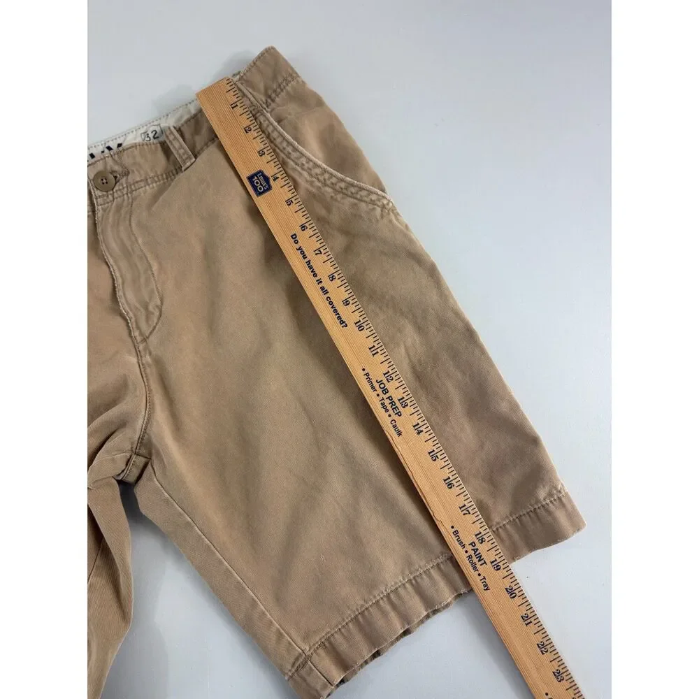 Old Navy Men's Shorts Size 32 Khaki Tan Cotton Chino Flat Front Casual